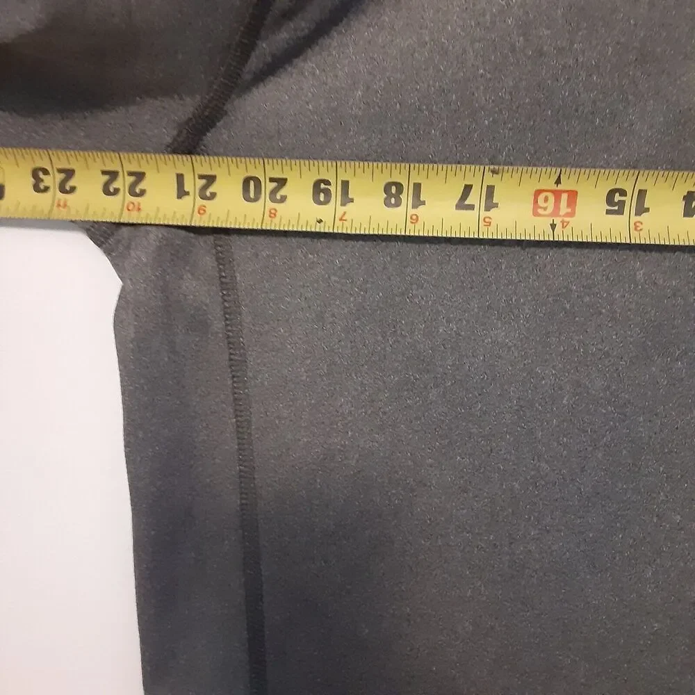 The North Face Adult Mens L Gray 1/4 Zip Long Sleeve Activewear Shirt